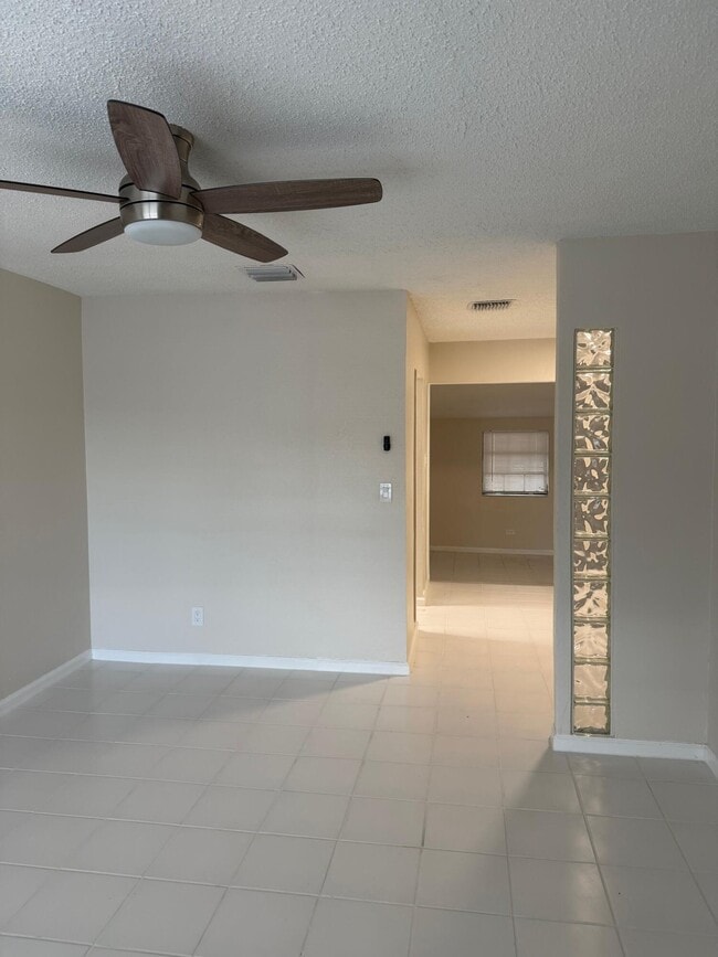 Building Photo - 3391 NW 18th Pl