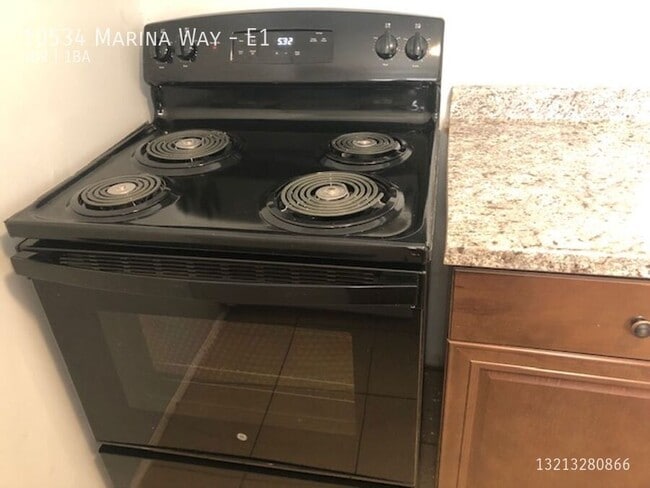 Building Photo - 10534 Marina Way