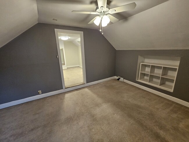 Building Photo - 2481 Professor St