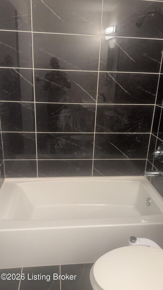 Building Photo - 8409 Damascus Cir