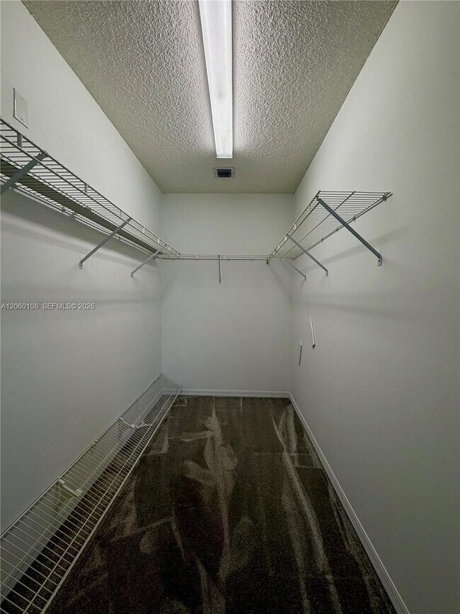 Building Photo - 7557 SW 164th Ct