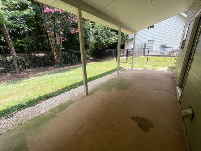 Building Photo - Taleeda 453-457