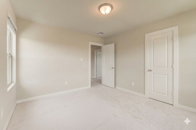 Building Photo - 6607 Arabella Lakes Dr