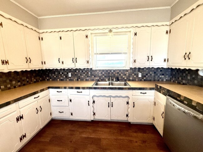 Building Photo - 3289 Cardinal Rd