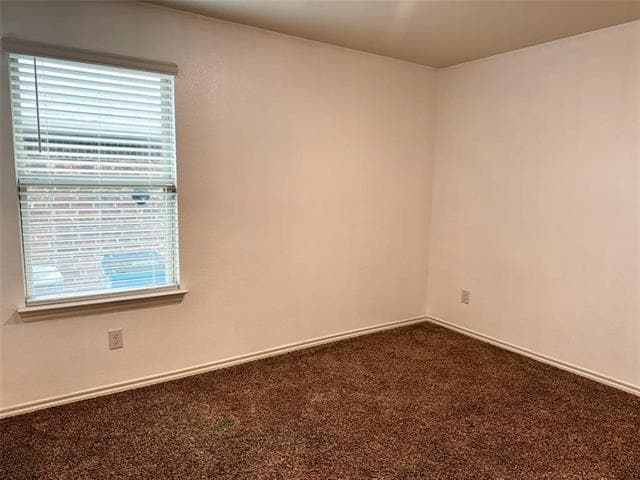 Building Photo - 4325 Pyramid Dr
