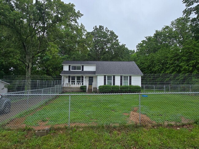 Building Photo - 1/2 OFF 1st Month's Rent