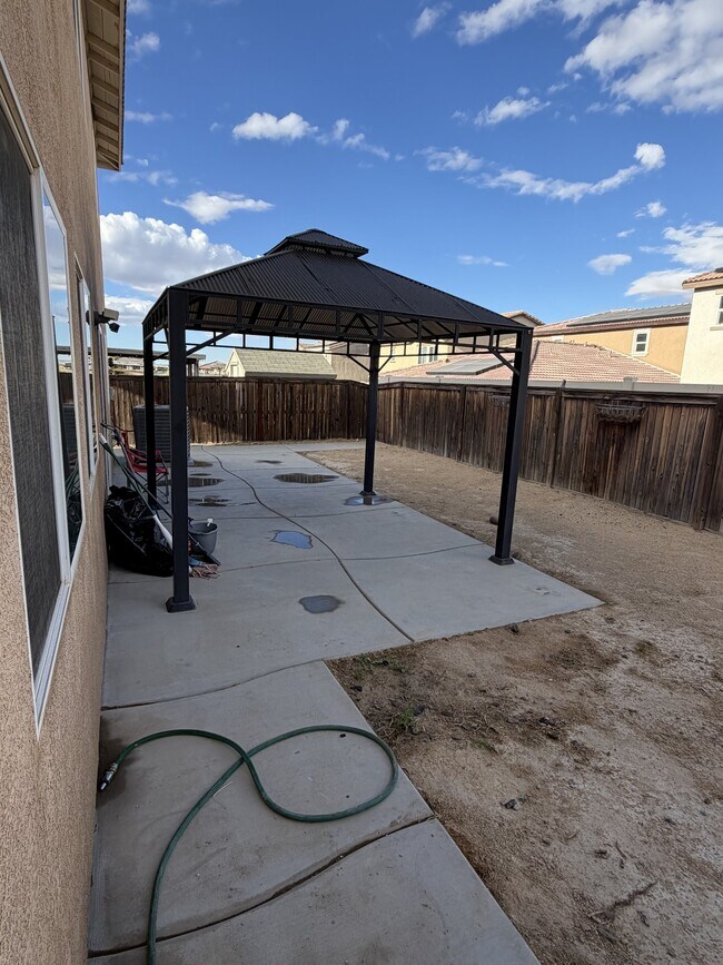 Building Photo - 10755 Arabian Ct