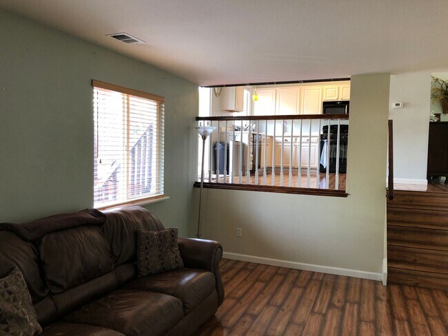 Building Photo - Immaculate Four bed three bath tri-level home in Brandywine with finished basement!