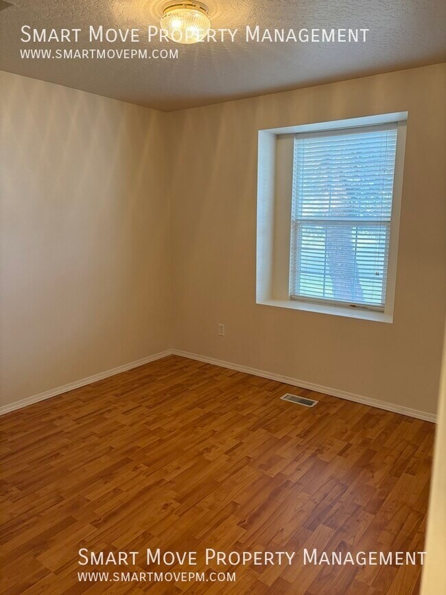 Building Photo - 9631 W Ottawa Ct