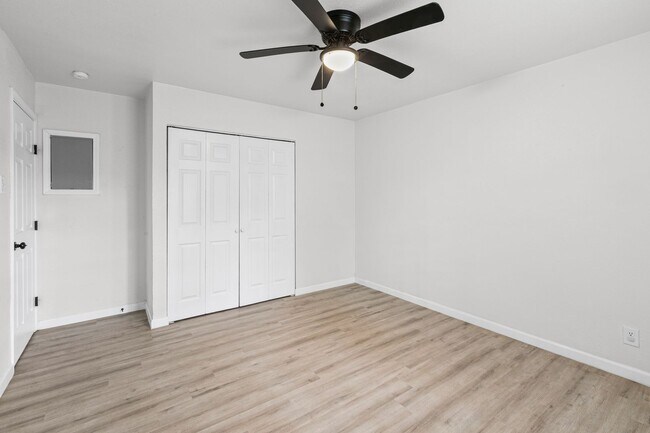 Building Photo - 3038 Weir Ave