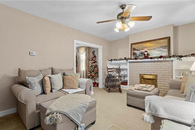 Building Photo - 2315 Los Angeles Ave