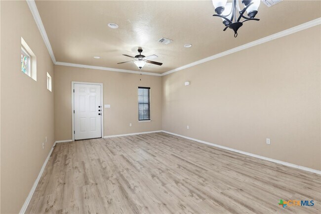 Building Photo - 1014 Tripp Ln