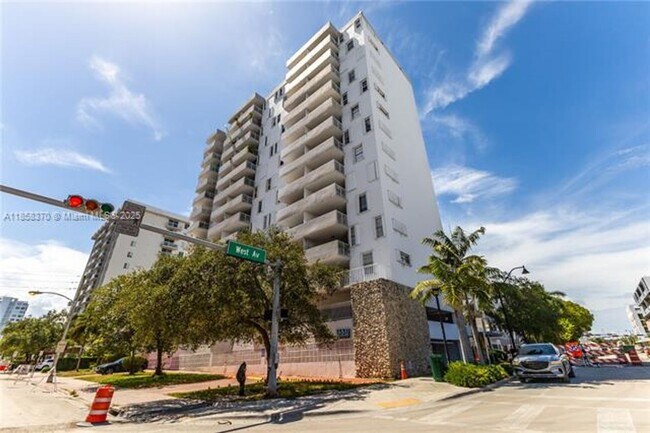 Building Photo - 1331 Lincoln Rd