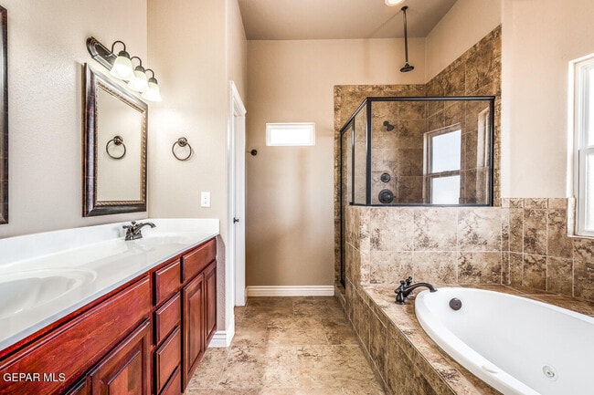 Building Photo - 3644 Almond Beach Dr