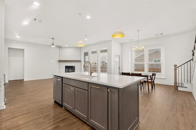 Building Photo - 818 Monza Dr