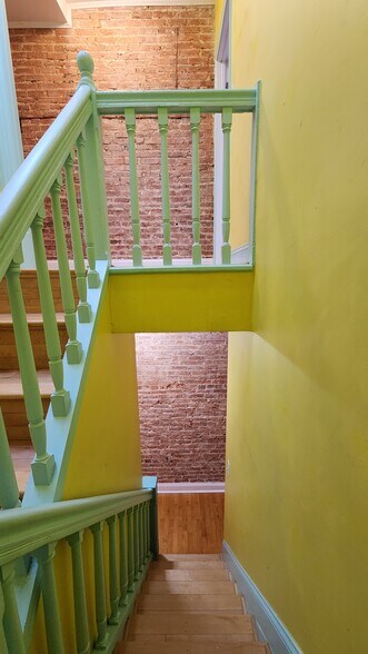 Stairwell - 2539 N Howard St