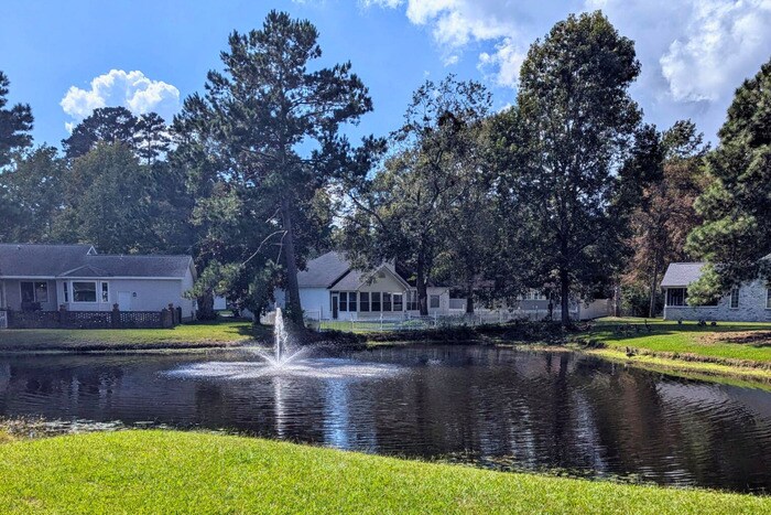 Building Photo - 213 Berkshire Dr