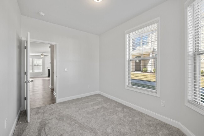 Building Photo - **Spacious 3/2.5 Townhome in Durham**