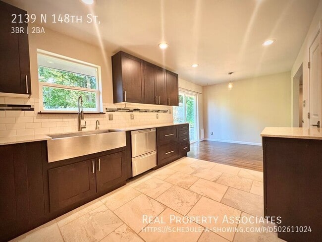 Building Photo - 2139 N 148th St