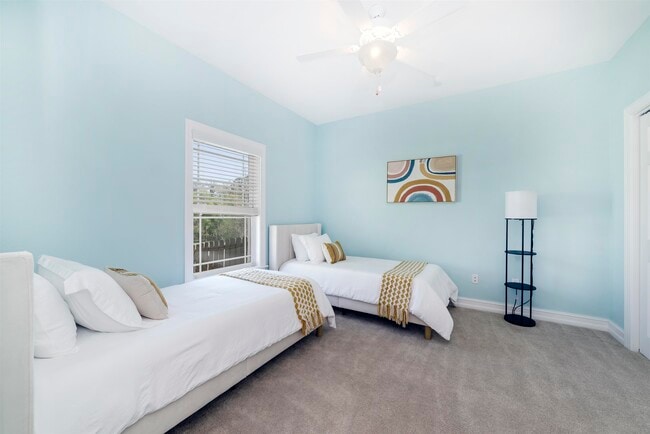 Building Photo - 5697 Burnside Cir