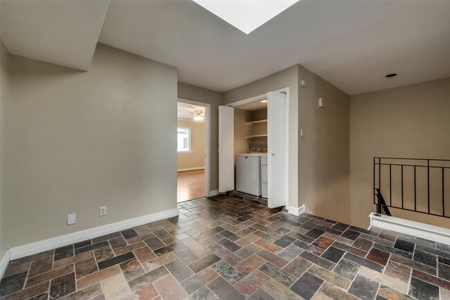 Building Photo - 1300 Augusta Dr