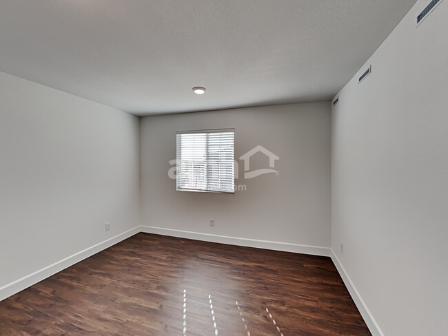 Building Photo - 2846 Hot Cider Ave