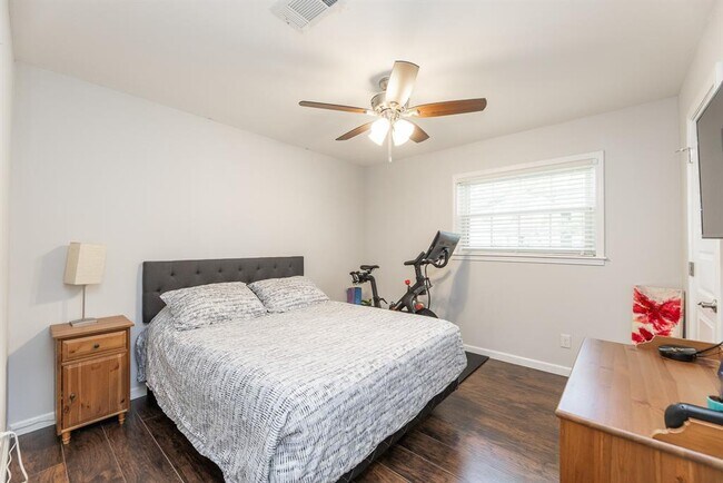 Building Photo - 14531 Bramblewood Dr