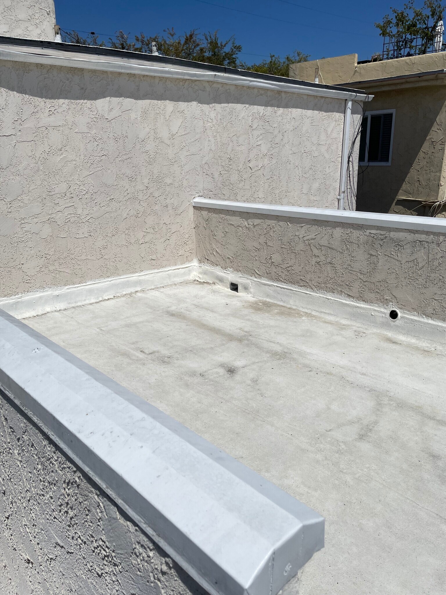 Building Photo - 519 N Francisca Ave