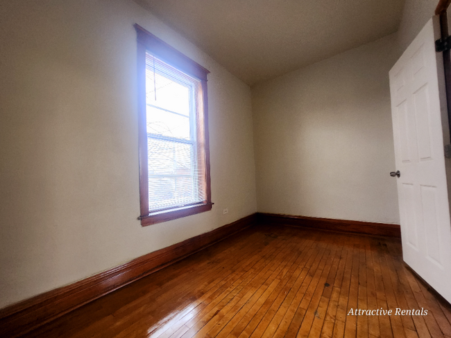 Building Photo - 1650 S St Louis Ave