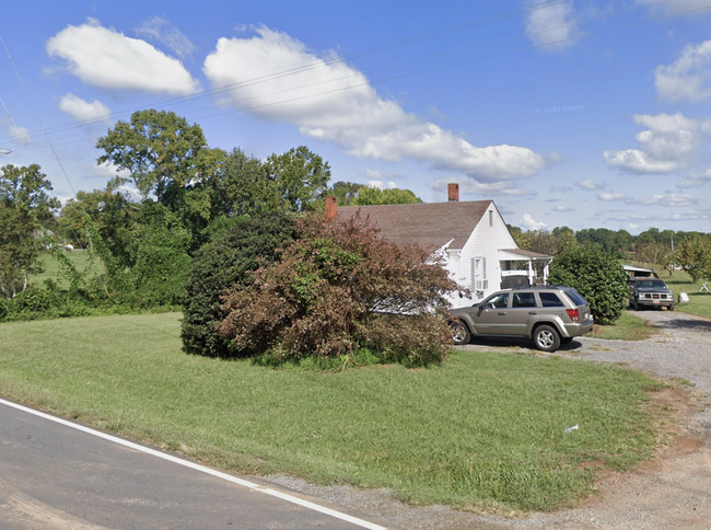 Primary Photo - 5849 N Carolina Ave