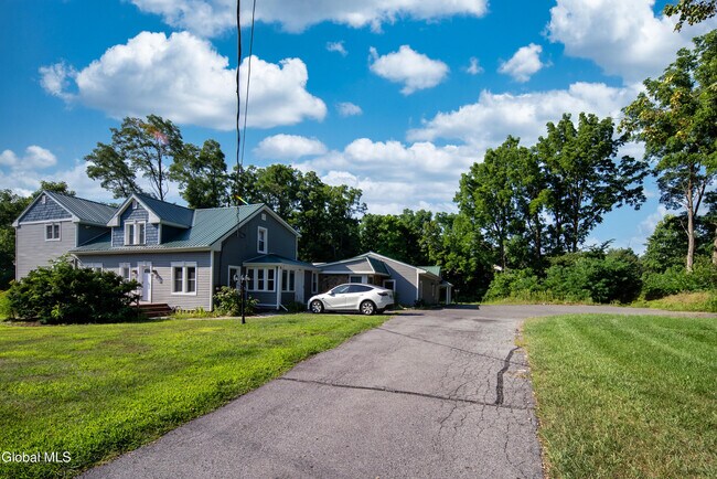 Building Photo - 489 Grooms Rd