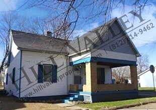 Building Photo - Two Bedroom Home