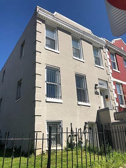 Building Photo - 787 Fairmont St NW