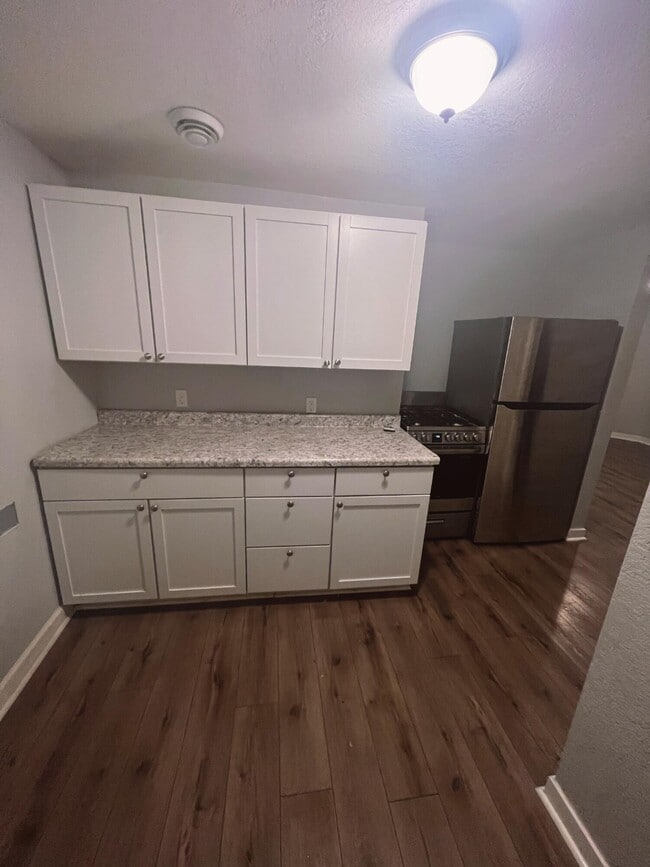 Building Photo - 117 N 60th St