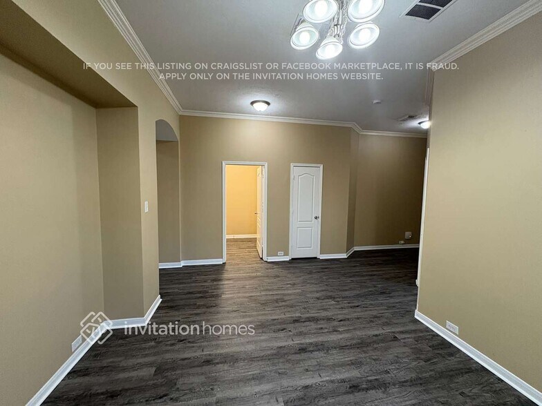 Building Photo - 18802 Cluster Oaks Dr