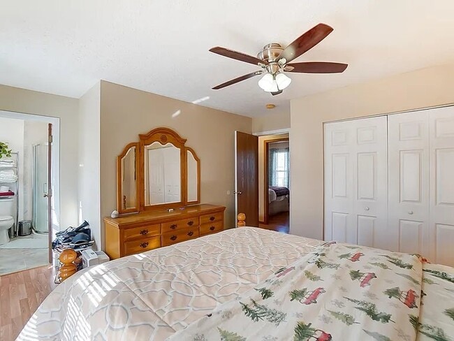Building Photo - 4056 Brook Run Dr