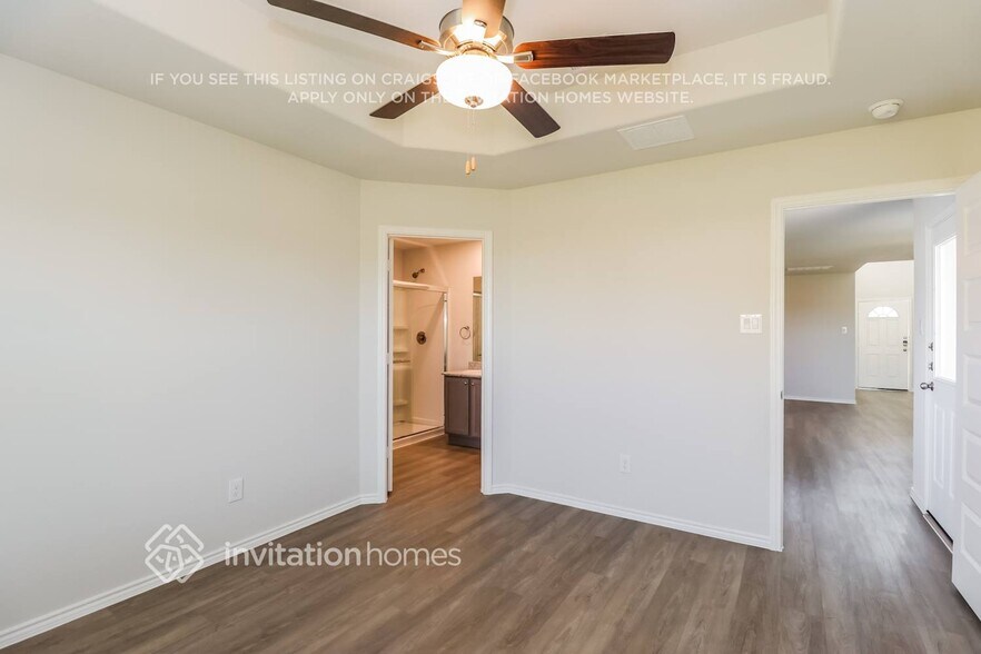 Building Photo - 24924 Aconite Ln