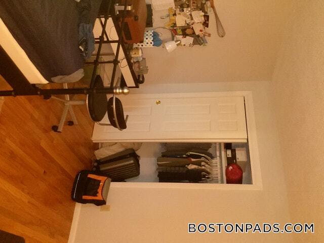 Building Photo - 14 Murdock St