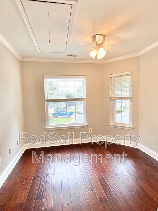 Building Photo - 949 Backspin Ct