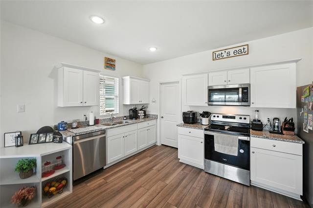Building Photo - 1545 Shadow Hawk Dr
