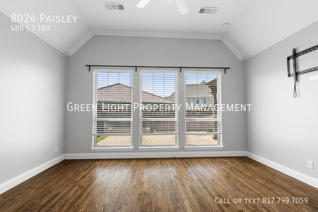 Building Photo - 8024 Paisley-