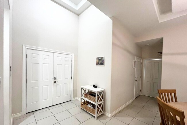 Building Photo - 1512 Latigo Lp