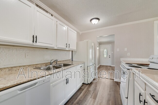 Building Photo - 417 Green Canyon Dr