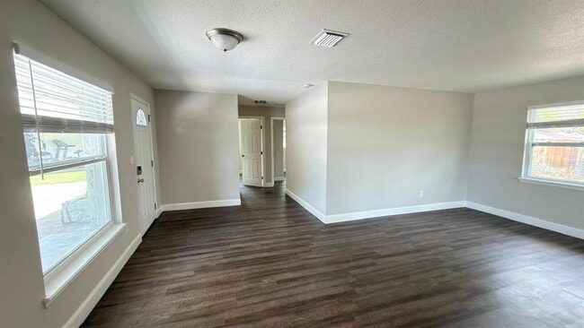 Building Photo - 4226 Kelly Miller Ct