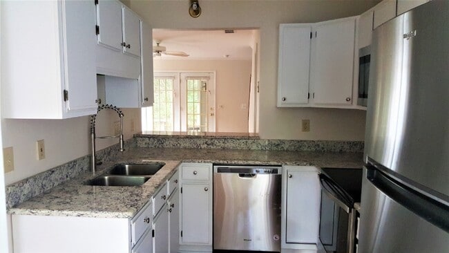 Building Photo - 6728 Bevington Ridge Rd