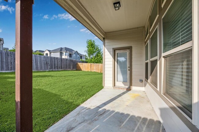 Building Photo - 16346 Hillside Garden Ln