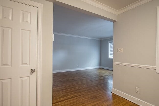 Building Photo - 3780 Cardinal Ave