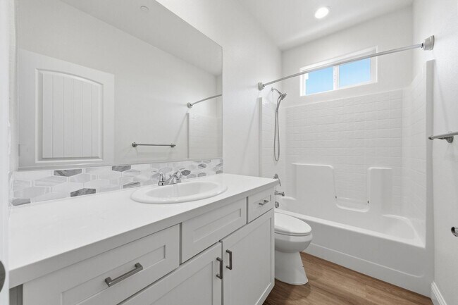 Building Photo - 2877 Ukonom Dr