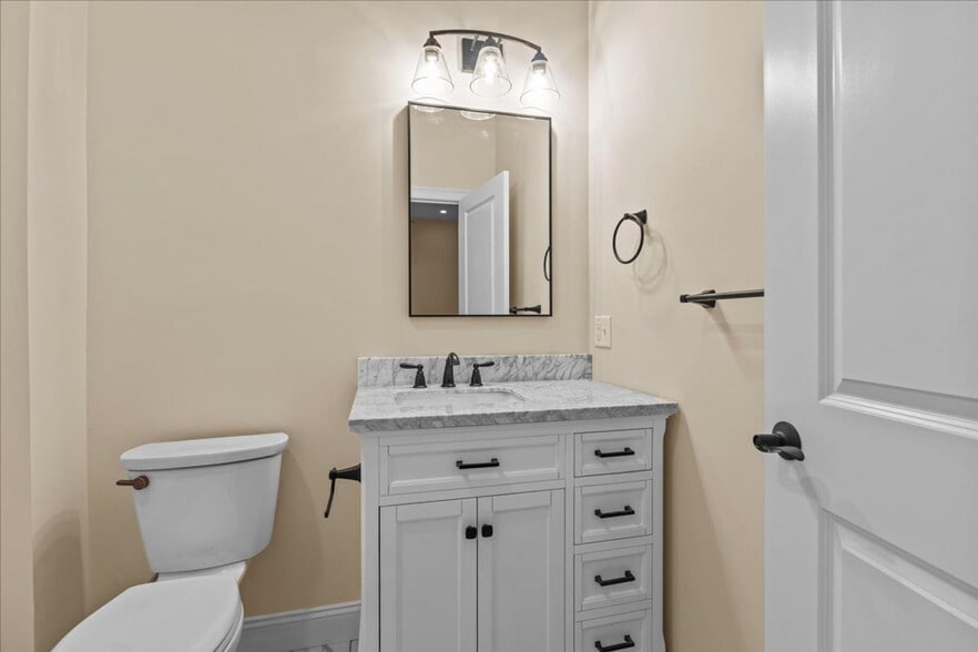 Building Photo - 86-88 North Winooski Ave