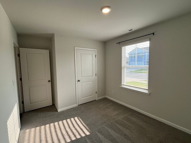 Building Photo - 3563 Wigeon Wy
